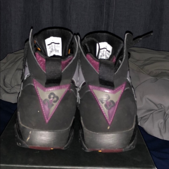 Jordan 7s Bordeaux - Picture 2 of 3